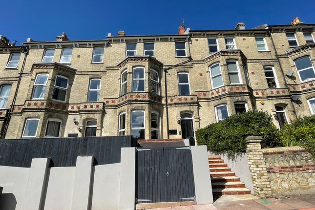 Thumbnail Flat to rent in Enys Road, Upperton Eastbourne