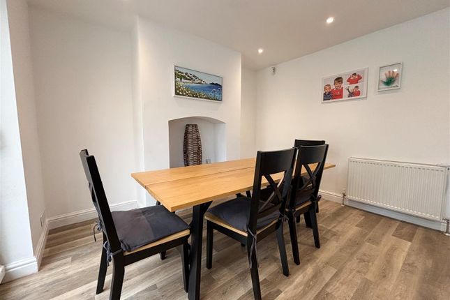 28, Lea Road, High Peak photo 4