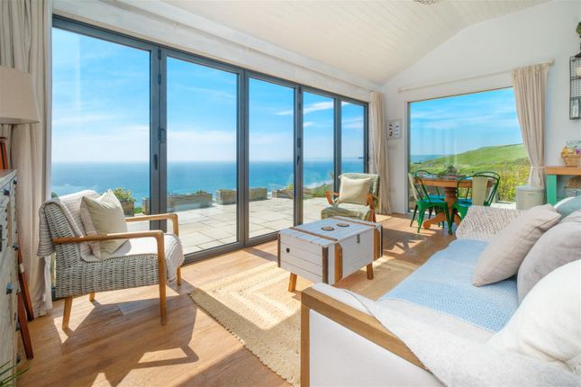 Parry_Omega_Whitsand_Bay-4.Jpg