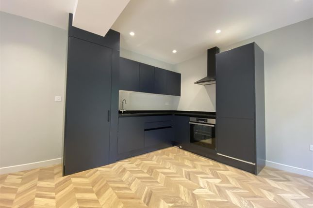 Flat 2 Anerley 2.Jpg