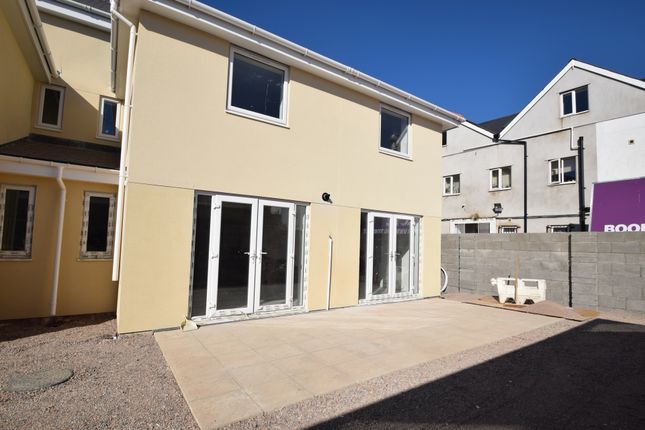 Munir Court, Caridff photo 3