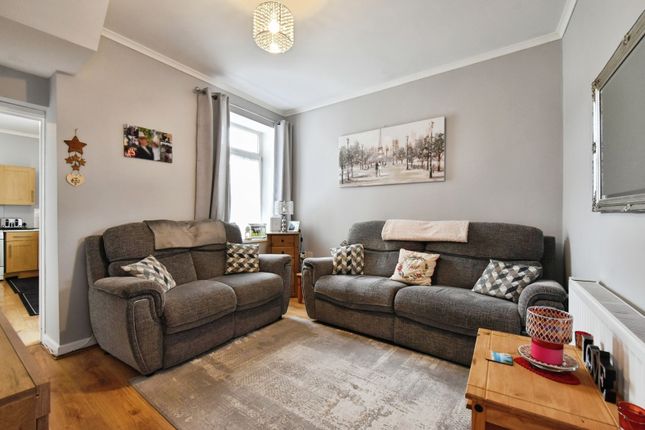 22, Llwynhendy Road, Carmarthenshire photo 2