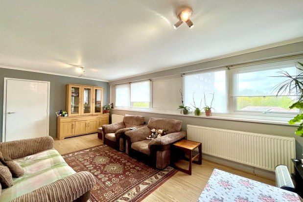 Flat to rent in Adelaide Court, Gateshead