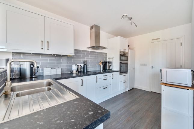 Flat 14, Stanley Court,, Bartholomews Square, Bristol photo 2