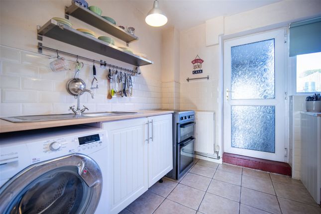 Terraced house for sale in Shaw Grove, Newport