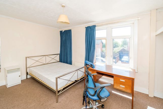 37, Langhorn Road, Hampshire photo 4