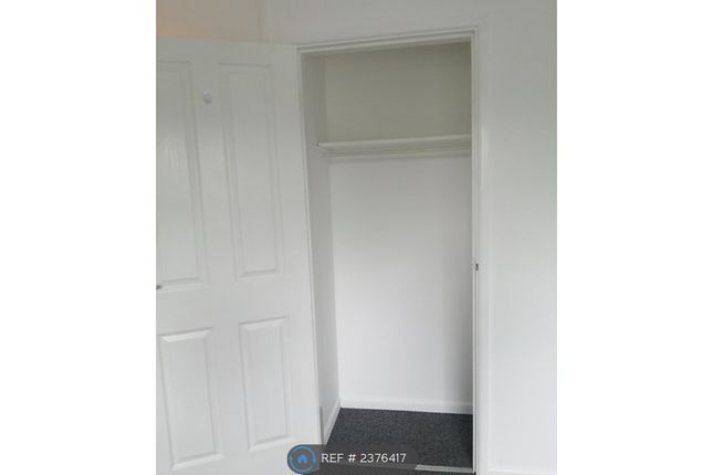 Build In Wardrobe In Bedroom 1