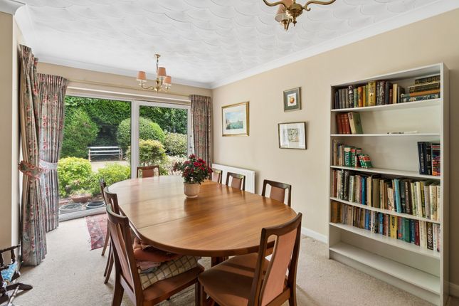 8 Tudor Park, Amersham photo 4