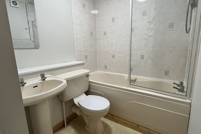 Flat for sale in 105 Murray Terrace, Smithton, Inverness.