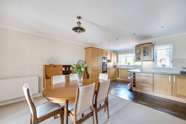 8, Asquith Close, Dorset photo 4