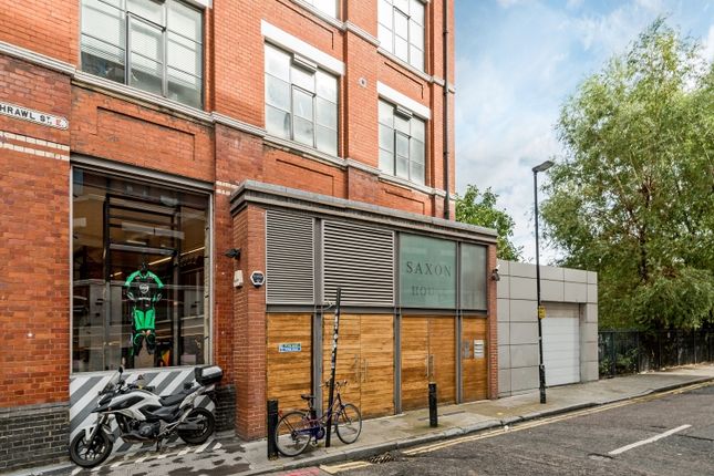 Flat to rent in Thrawl Street, London