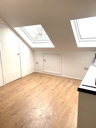 5F, Rugby Close, Harrow photo 3