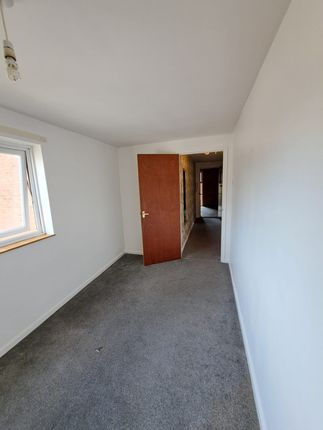 7, Bonnick Close, Luton photo 4