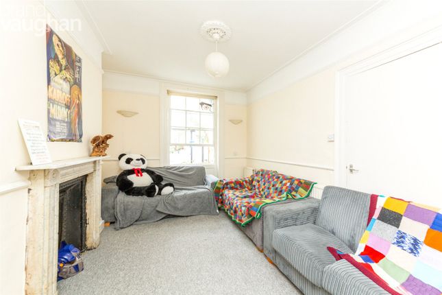 Terraced house to rent in Grand Parade, Brighton, East Sussex
