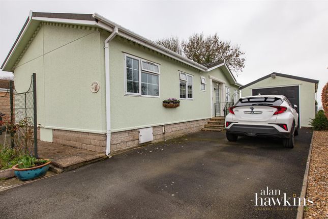 3-bed caravan on 48, Lillybrook Estate, Lyneham, £200,000