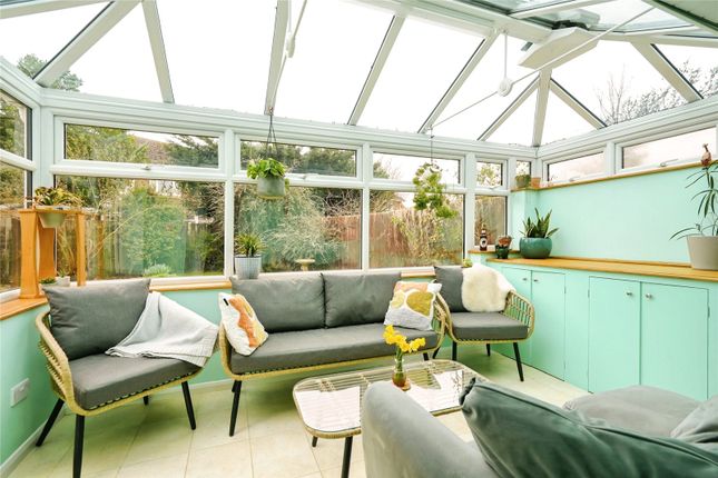 80, Lyneham Road, Oxfordshire photo 3