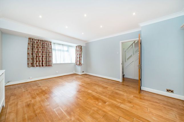 52, Brampton Grove, Wembley photo 3