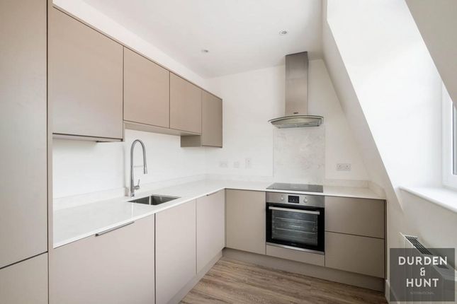 Flat 5, Market House, Ongar photo 2