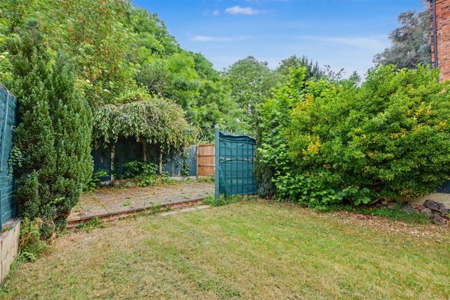 9, Worrall Avenue, Nottingham photo 4