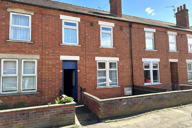 Thumbnail Terraced house for sale in Newton Street, Newark