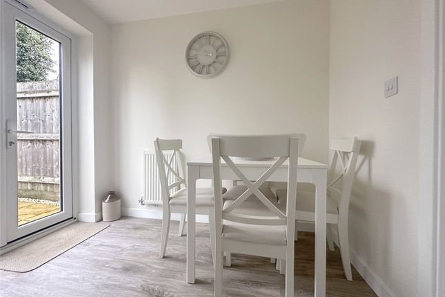 158, Myrtlebury Way, Exeter photo 5
