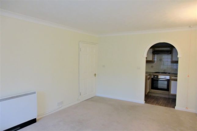 Swn-Y-Mor, Conway Road, Colwyn Bay photo 3