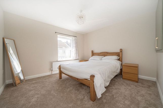11, Tolson Road, Old Isleworth photo 4