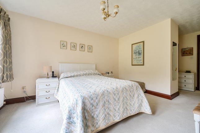 8, Raylands Mead, Buckinghamshire photo 4