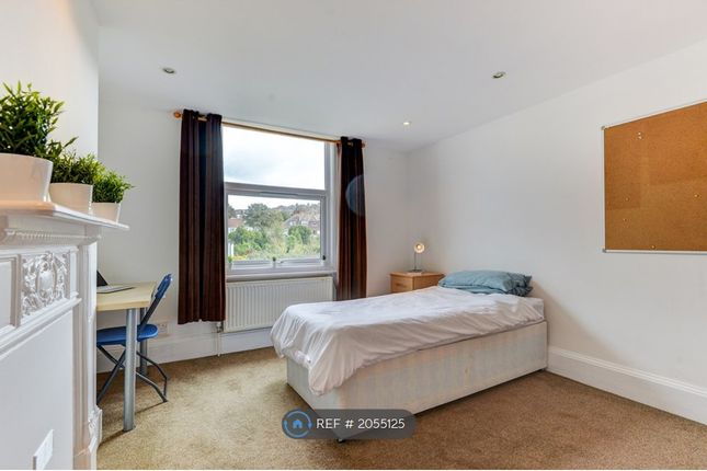 Room to rent in Osmond Gardens, Hove