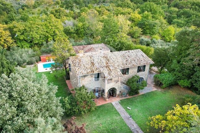 Villa for sale in Perugia, Umbria, 06100, Italy