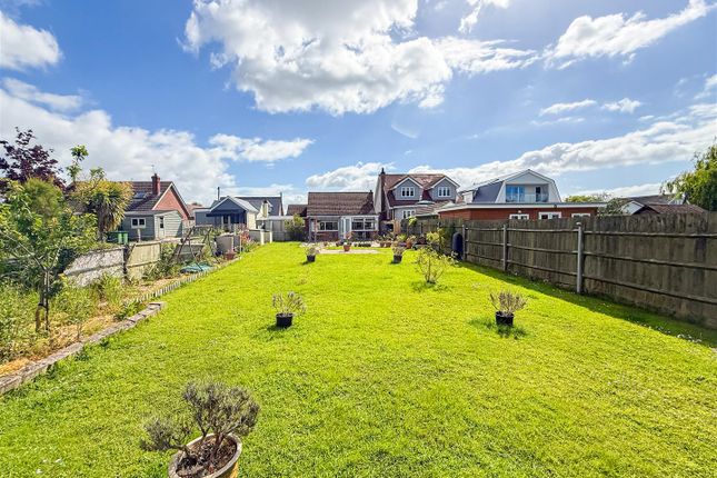 63, Mountview Crescent, Southminster photo 2