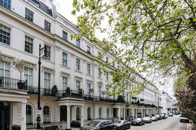14, Eaton Square, London photo 4