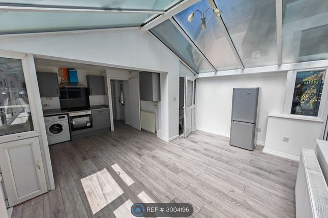 Allerton Grange Croft, Leeds photo 2