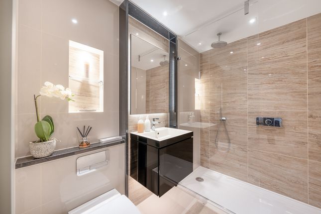 Flat 1208, 1, Newcastle Place, London photo 4