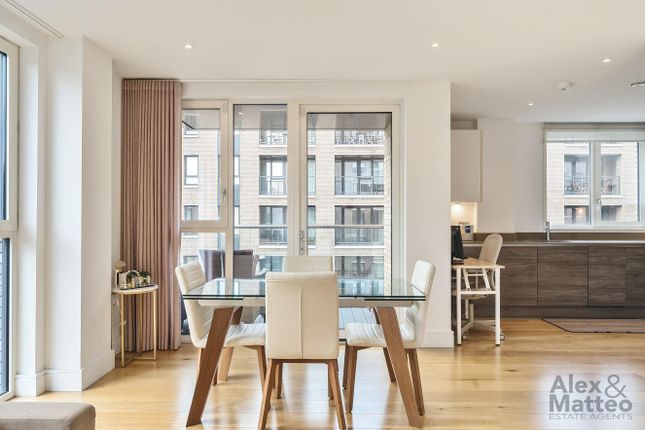Flat 12 Aurora Point, 1 Winchester Square, London photo 3