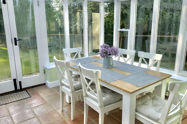 Pond Cottage, Whitebridge Farm, Shaftesbury photo 5