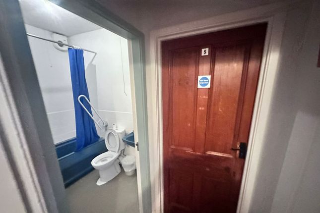 Y Foelas, Station Road, Llanrug, Caernarfon Ll55 4Be