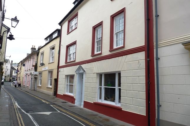Flat to rent in Lion Street, Brecon LD3