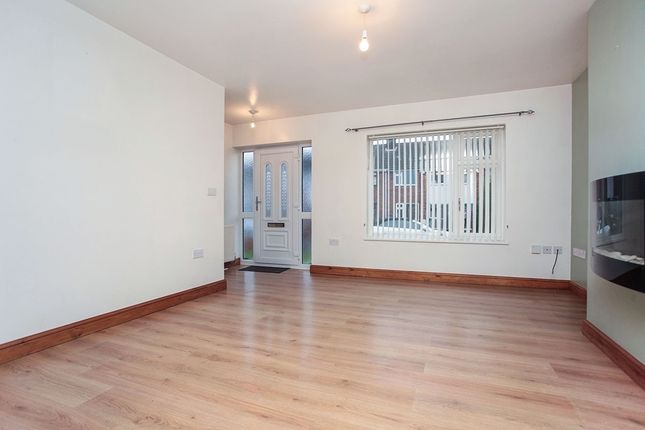 137, Yewdale Crescent, Coventry photo 4