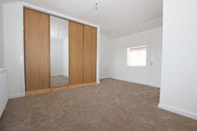 68B, Mill Hill, Newmarket photo 5