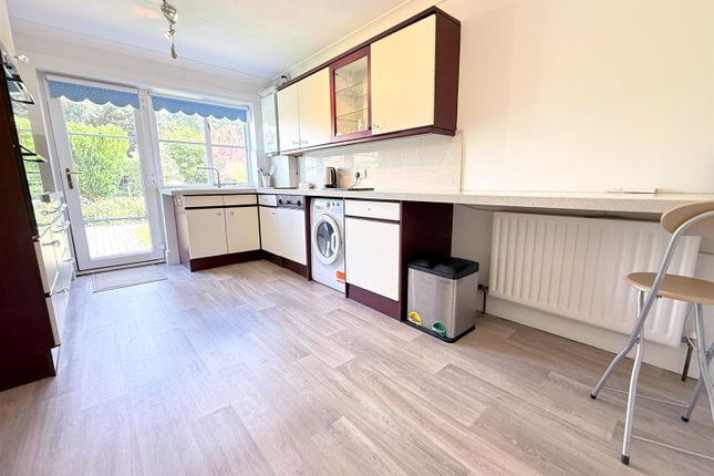 1, Rectory Court, Bottesford photo 2