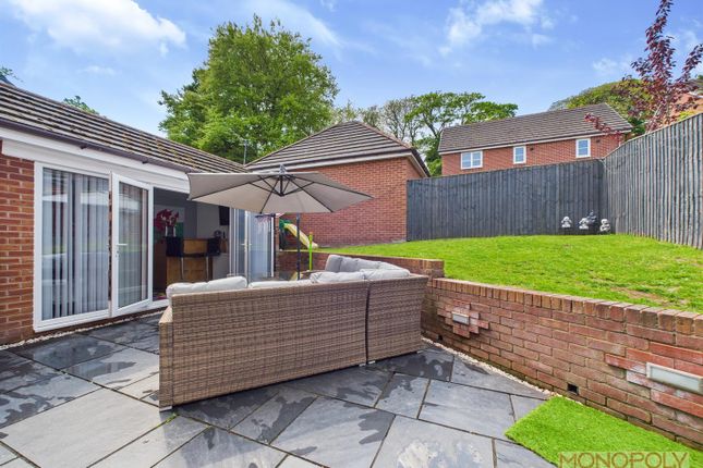 8, Penson Court, Summerhill photo 2