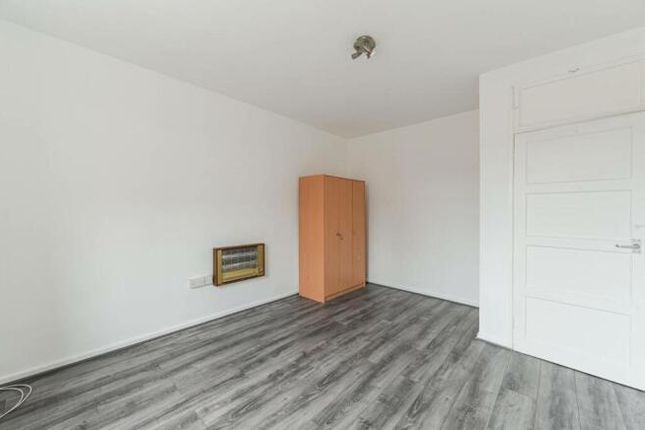 1-bed flat on Flat 32, Thring House, Stockwell Road, London, £330,000