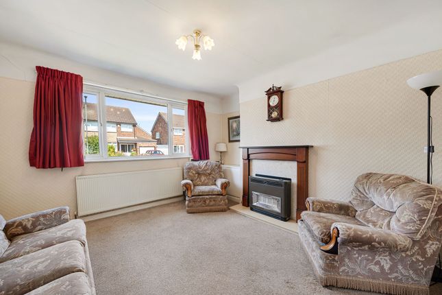 30 Lambourn Avenue, Widnes photo 3
