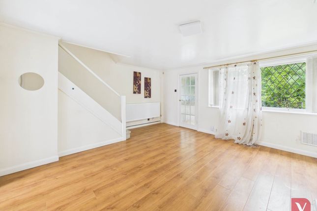 33, Boxted Close, Luton photo 2