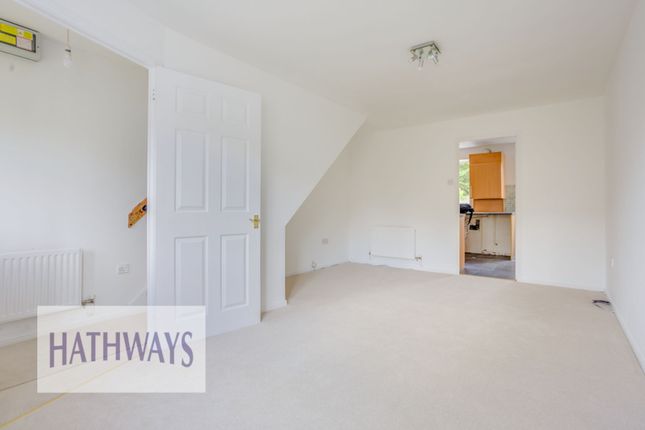 7 Dean Court, Cwmbran photo 4