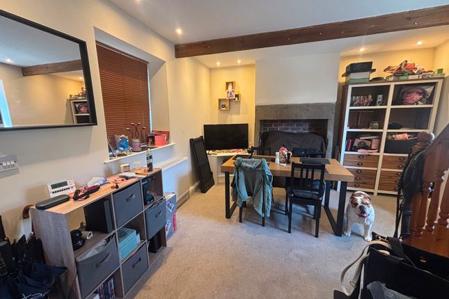 11, Woodhead Road, HOLMFIRTH photo 3