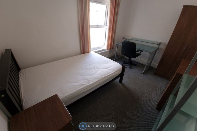 Room to rent in Baglan Street, Swansea