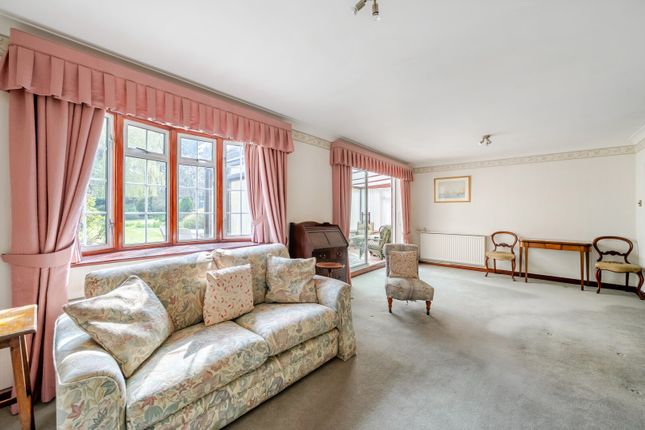 Willow Cottage,, Beech Lane, Normandy photo 4