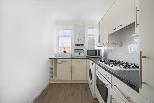 91 Carmel Court, Kings Drive, Wembley photo 2